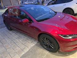 تسلا موديل 3